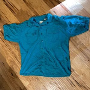 J. T. Beckett aqua button up shirt